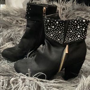 Women’s high heels, 3 inch pump, diamond beads